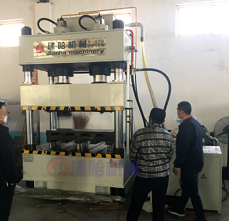 150噸拉伸液壓機