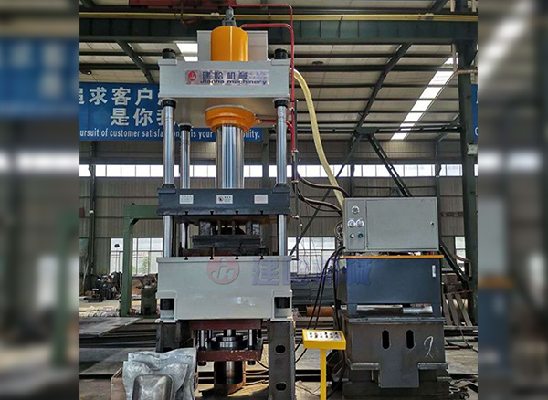 304不銹鋼餐具成型液壓機的應用